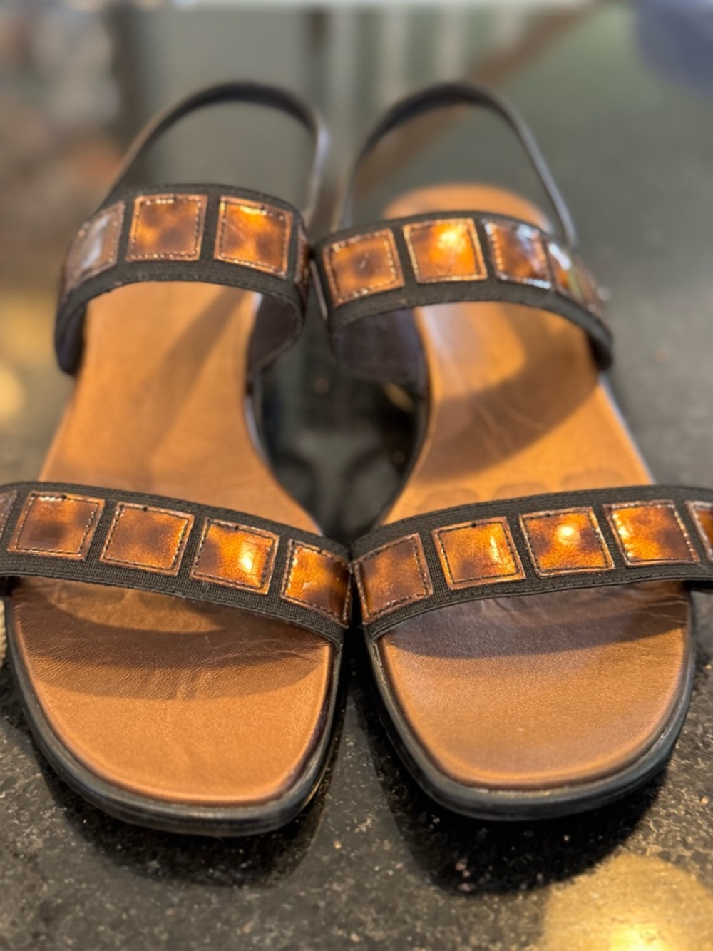 Munro women’s sandals size 8